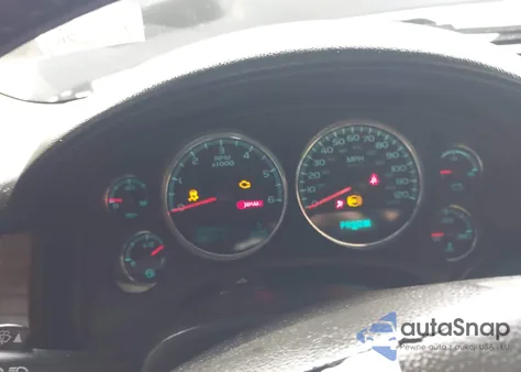 2012 Chevrolet Suburban 1500 Lt из США, поврежденный, VIN 1GNSKJE77CR241592